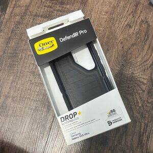 OtterBox Defender Pro Case for Samsung Galaxy S23 Ultra - Black